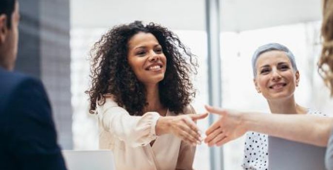 Mulheres na liderança das organizações estão mudando o universo corporativo para melhor