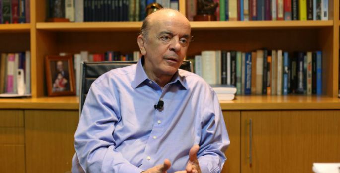 “Defendo mudança para o parlamentarismo a partir de 2023”