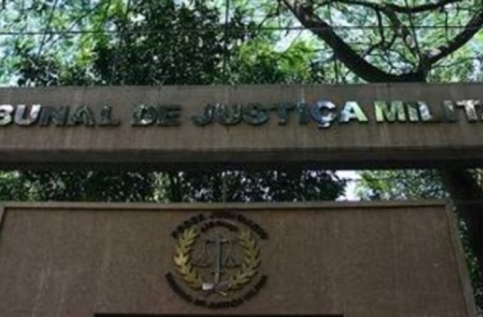 Metade dos juízes militares de SP recebeu R$ 200 mil em mês de festas