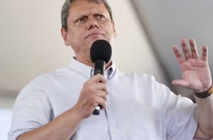 Crise na direita: aliados veem impacto em possível candidatura de Tarcísio contra Lula