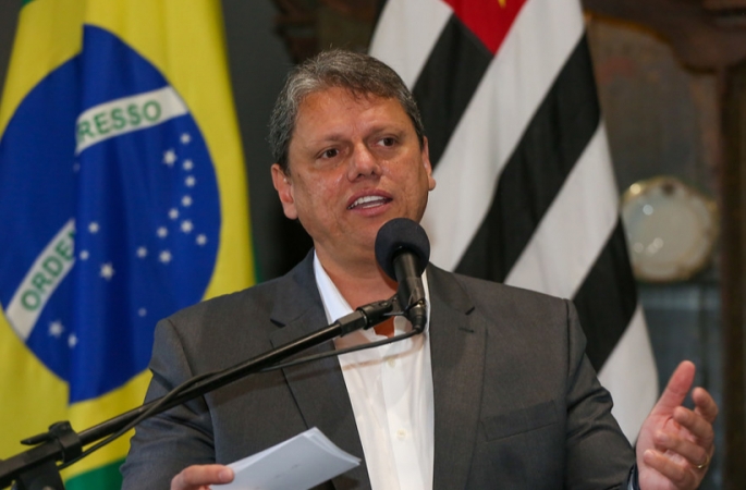 Tarcísio lança modelo de vestibular seriado para universidades de SP