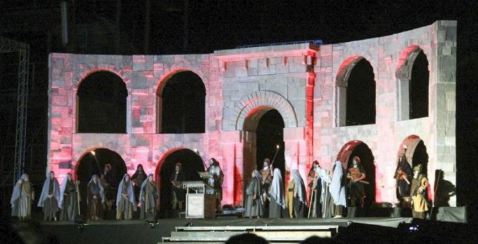 Avaré: Grupo de teatro busca atores para encenar a Paixão de Cristo