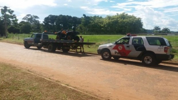 PM intensifica policiamento no Costa Azul e flagra até menor dirigindo