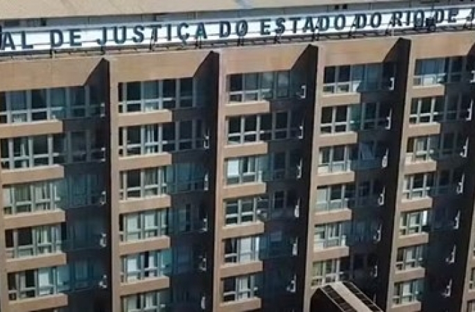 Desembargador do TJ-RJ é afastado pelo CNJ após decisões que beneficiaram chefes de CV e Povo de Israel