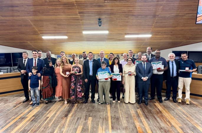 Sessão Solene da Medalha Maneco Dionísio Celebra 13 Personalidades em Avaré