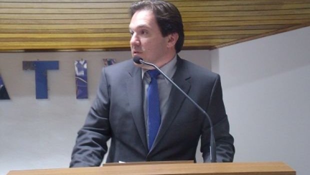 Presidente da Câmara cobra responsabilidade financeira do prefeito