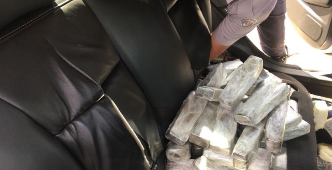 Polícia Rodoviária flagra traficante com 72 tabletes de drogas