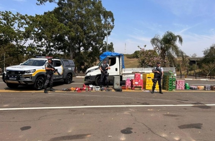 Homem é preso após perseguição de 30 km com carro clonado na Castello Branco