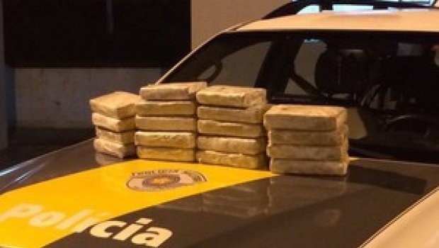 Homem é preso ao levar tabletes de maconha em bagageiro de ônibus