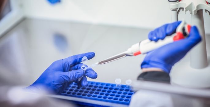 Vacina contra coronavírus funciona em primeiro teste com humanos