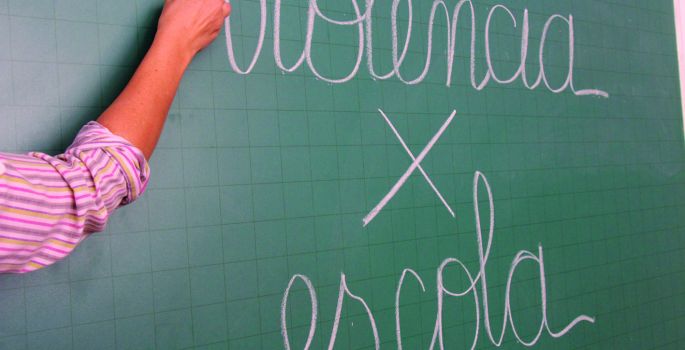 Cresce violência nas escolas