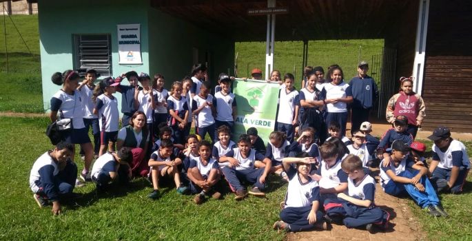 Sala Verde recebe visita de alunos da EMEI Duílio Gambini