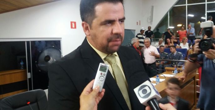 Um “pepino” para o prefeito