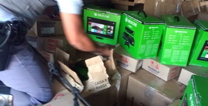 Caminhoneiro é preso com eletrônicos contrabandeados em Avaré