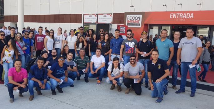 Universitários da Engenharia Eduvale visitam a 24ª edição da FEICON