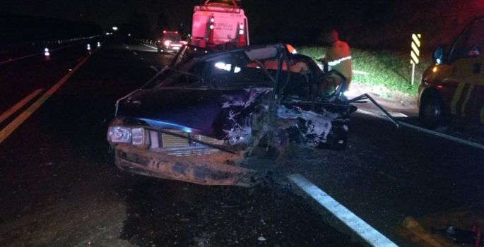 Acidente deixa uma pessoa morta na SP-255 Avaré