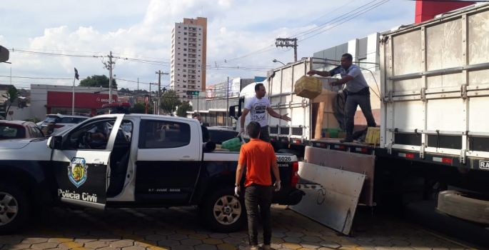 TOR prende caminhoneiro com mais de 2 toneladas de maconha em Avaré