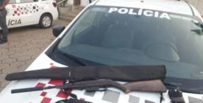 Armas ilegais são flagradas em carro oficial do conselho tutelar de Avaré