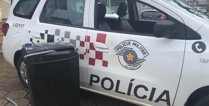 Homem é preso pela PM logo após furtar máquina de lavar roupas em Avaré