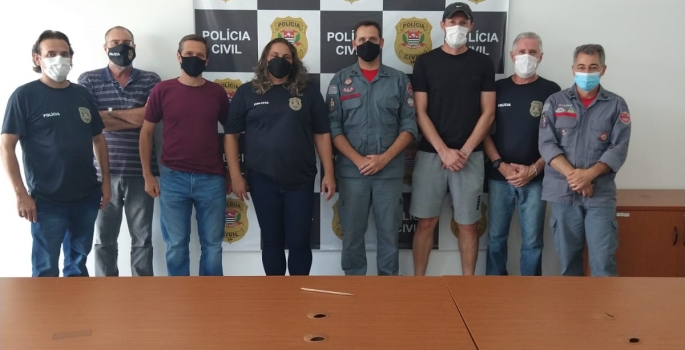 Policiais Civis de Taquarituba passam por Treinamento de Brigada de incêndio