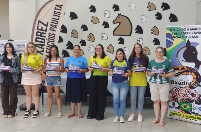 Jovens de Avaré brilham no tabuleiro e sobem ao pódio na maior liga de xadrez rápido do país