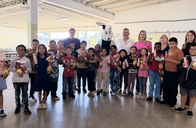 Avaré coloca a educação na frente e entrega mais de 8 mil ovos aos alunos
