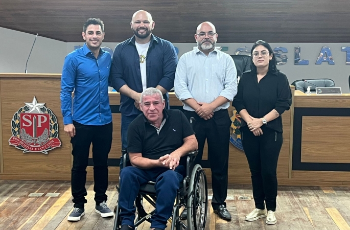 Público e autoridades prestigiam palestra em alusão ao mês do Espectro Autista