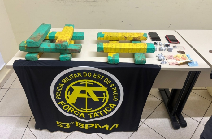 Força Tática apreende quase 13 kg de maconha e prende dois suspeitos em Avaré