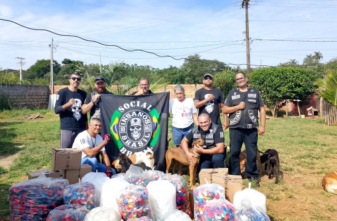 MC realiza 3ª entrega de doações para a ONG Amor de 4 Patas em Avaré