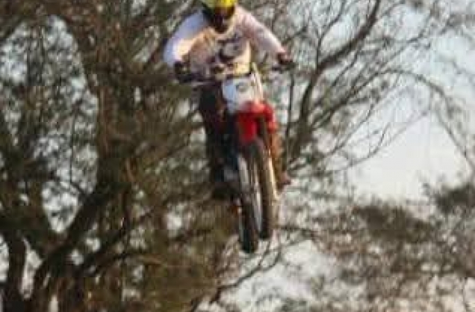 Velocross Avaré 2026 resgata tradição do motocross e reúne pilotos no 3º Encontro Entre Amigos