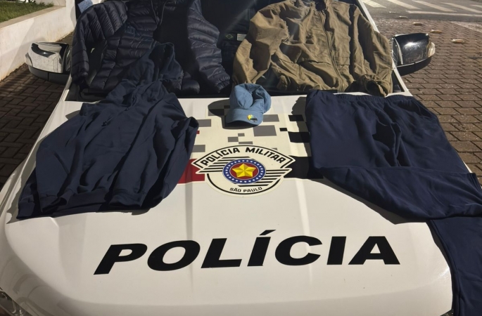 Homem é preso em flagrante após quebrar vitrine e furtar manequim