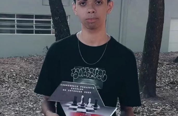 Jovem enxadrista avareense é campeão paulista escolar do interior de xadrez