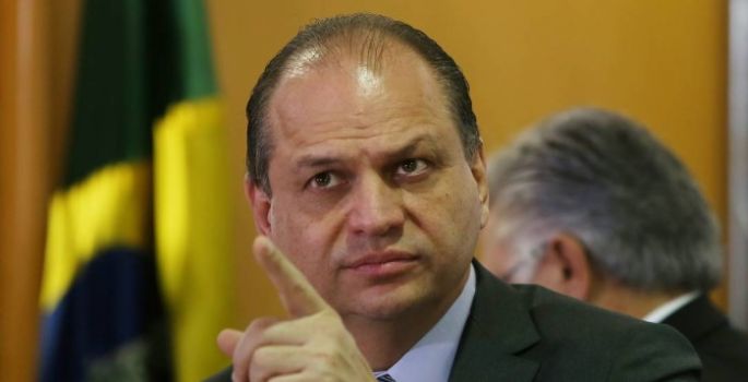 Mais Médicos: cubanos têm cerca de 150 ações na Justiça