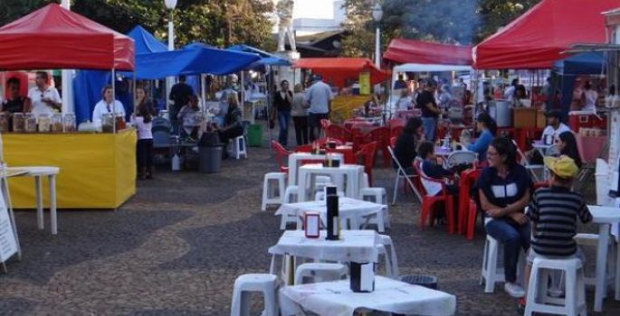 Avaré: PM flagra menores com bebida alcoólica na Feira da Lua