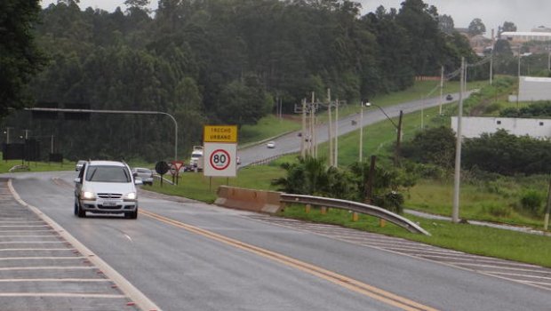 Mais de 38 mil veículos passaram pela SP-255, Avaré