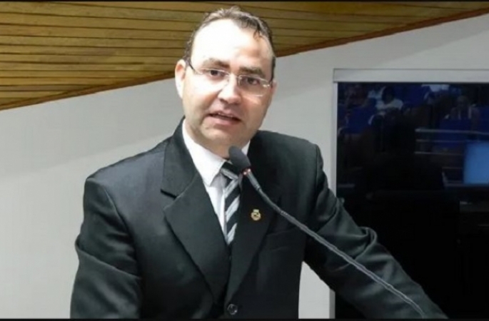 Vereador Flávio Zandona enfrenta ameaça de cassação pela oposição