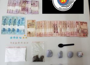 Traficante que comercializava drogas em Praça de Avaré acaba preso pela PM