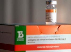Anvisa recomenda que Ministério da Saúde avalie 3ª dose para quem tomou Coronavac