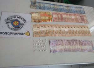 PM prende indivíduo pelos crimes de tráfico de drogas, desobediência e resistência