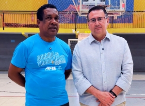 Ginásio Kim Negrão recebe iluminação de LED e Prefeitura planeja reforma da piscina municipal