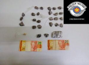 Região: Jovem de 17 anos é flagrado traficando