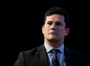 Moro diz adeus à toga