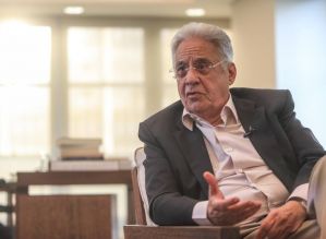 “Ainda há tempo para deter a marcha da insensatez”, diz FHC em carta aos eleitores