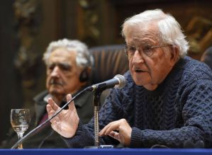 Lula é alvo de ataque da elite, mas esquerda precisa fazer autocrítica, diz Chomsky