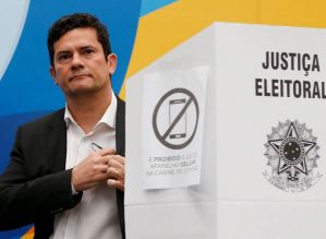 Bolsonaro vai oferecer superministério a Moro