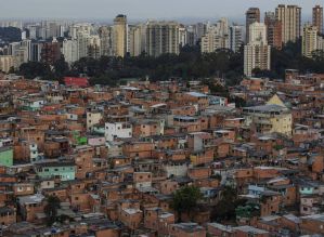 Médica é sequestrada para atender suspeito em favela de SP