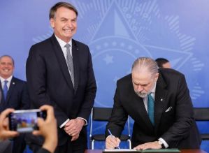 PGR contraria Supremo e diz que Bolsonaro pode sim decidir sobre isolamento
