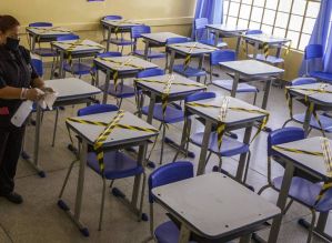 Oito em cada dez cidades não veem condição para reabrir escolas em 2020 por causa da pandemia