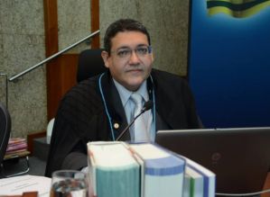 Bolsonaro confirma escolha de Kassio Marques para o STF