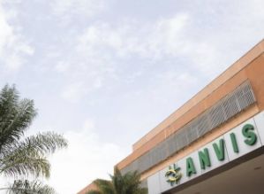 Anvisa aprova importação de 2 milhões de doses da vacina de Oxford